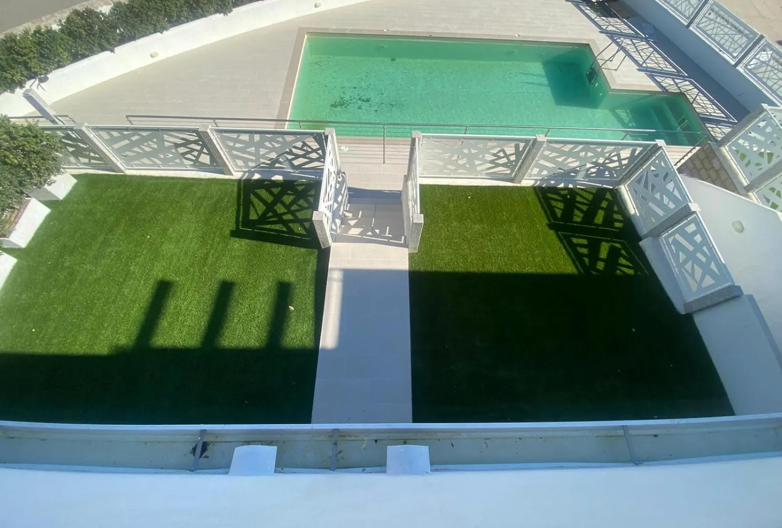 Aqua Life Luxury Apartment أرتْساكينا